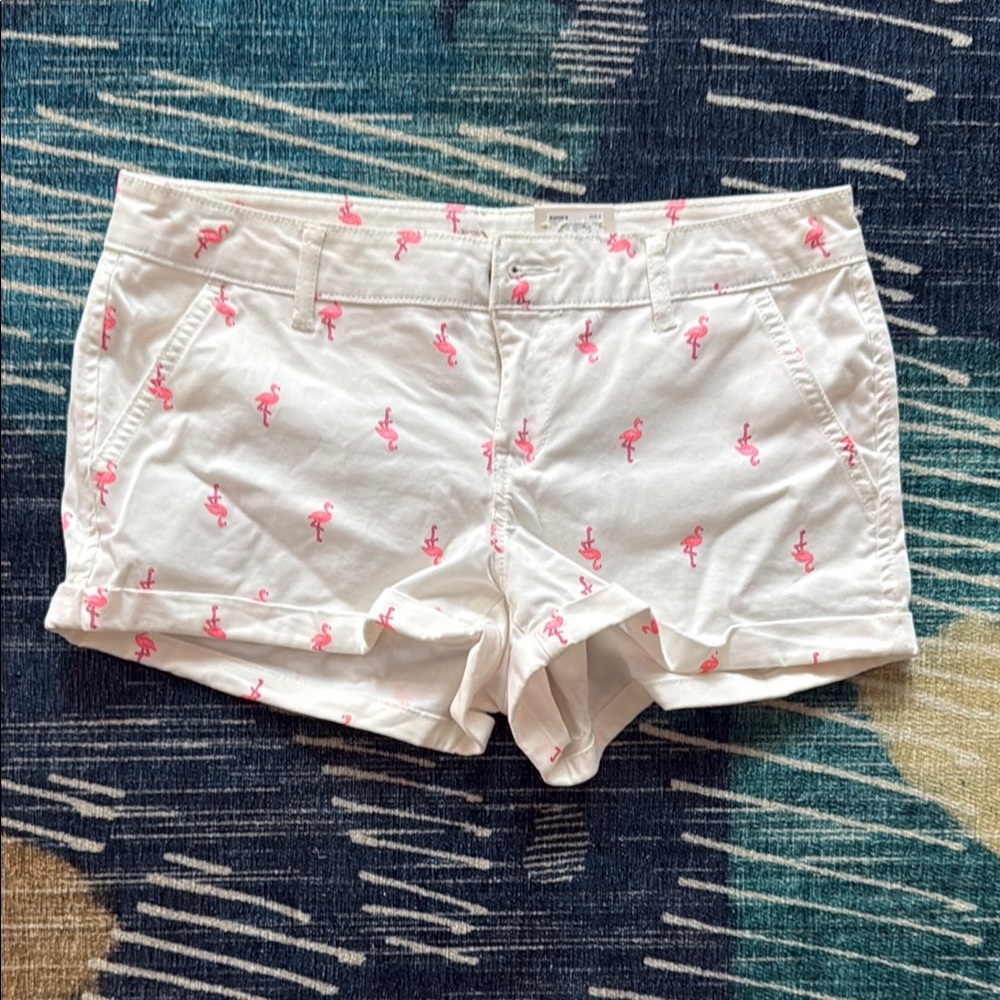 SO White and Pink Flamingo Bermudas